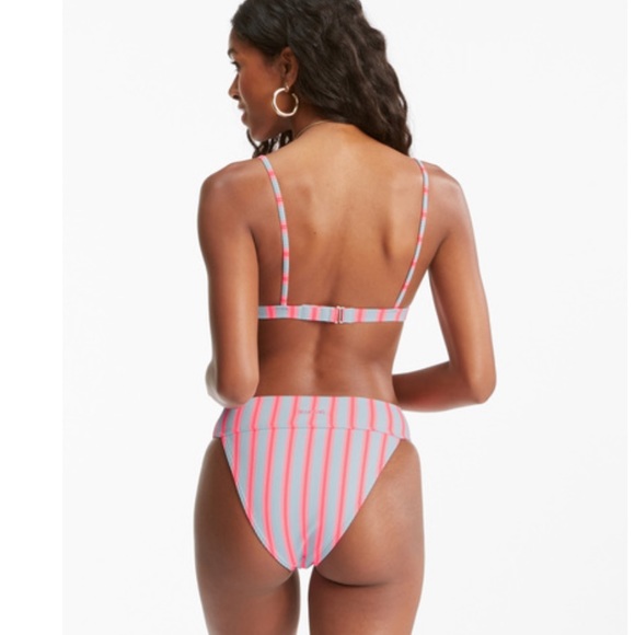 BRAND NEW Billabong Bikini - Picture 2 of 5